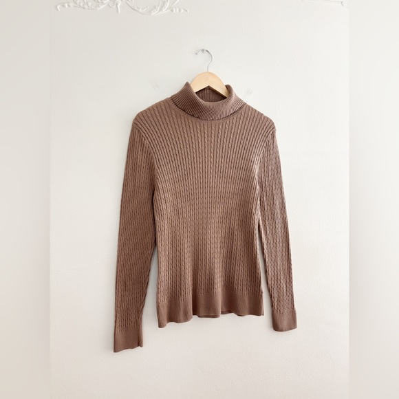 Pria Cable Knit Turtleneck - Picture 2 of 3